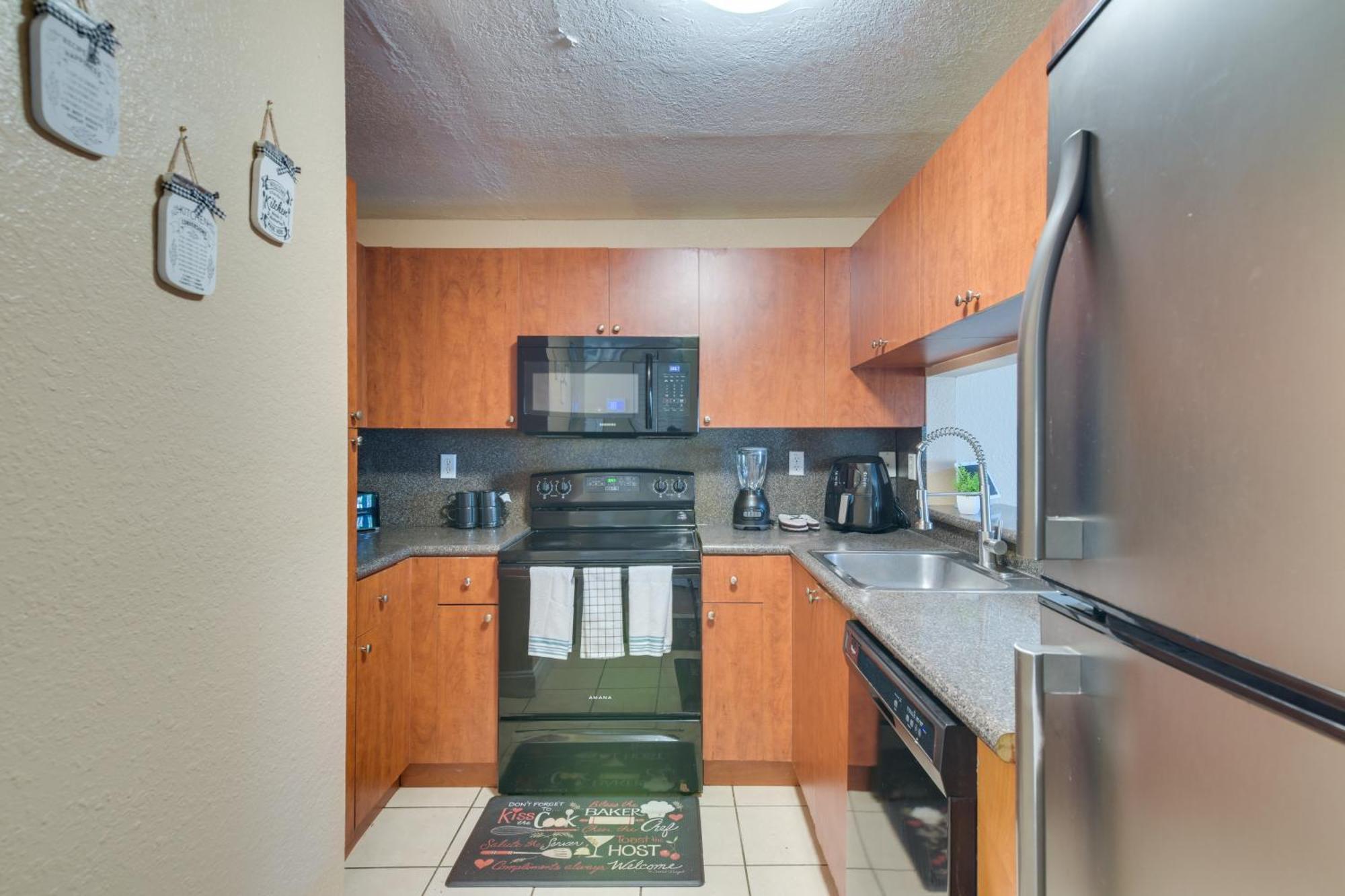 Opa-Locka Townhome, 15 Mi To Miami Beach! מראה חיצוני תמונה