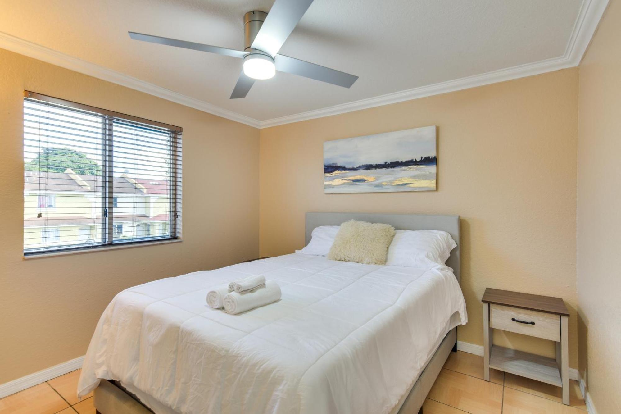 Opa-Locka Townhome, 15 Mi To Miami Beach! מראה חיצוני תמונה