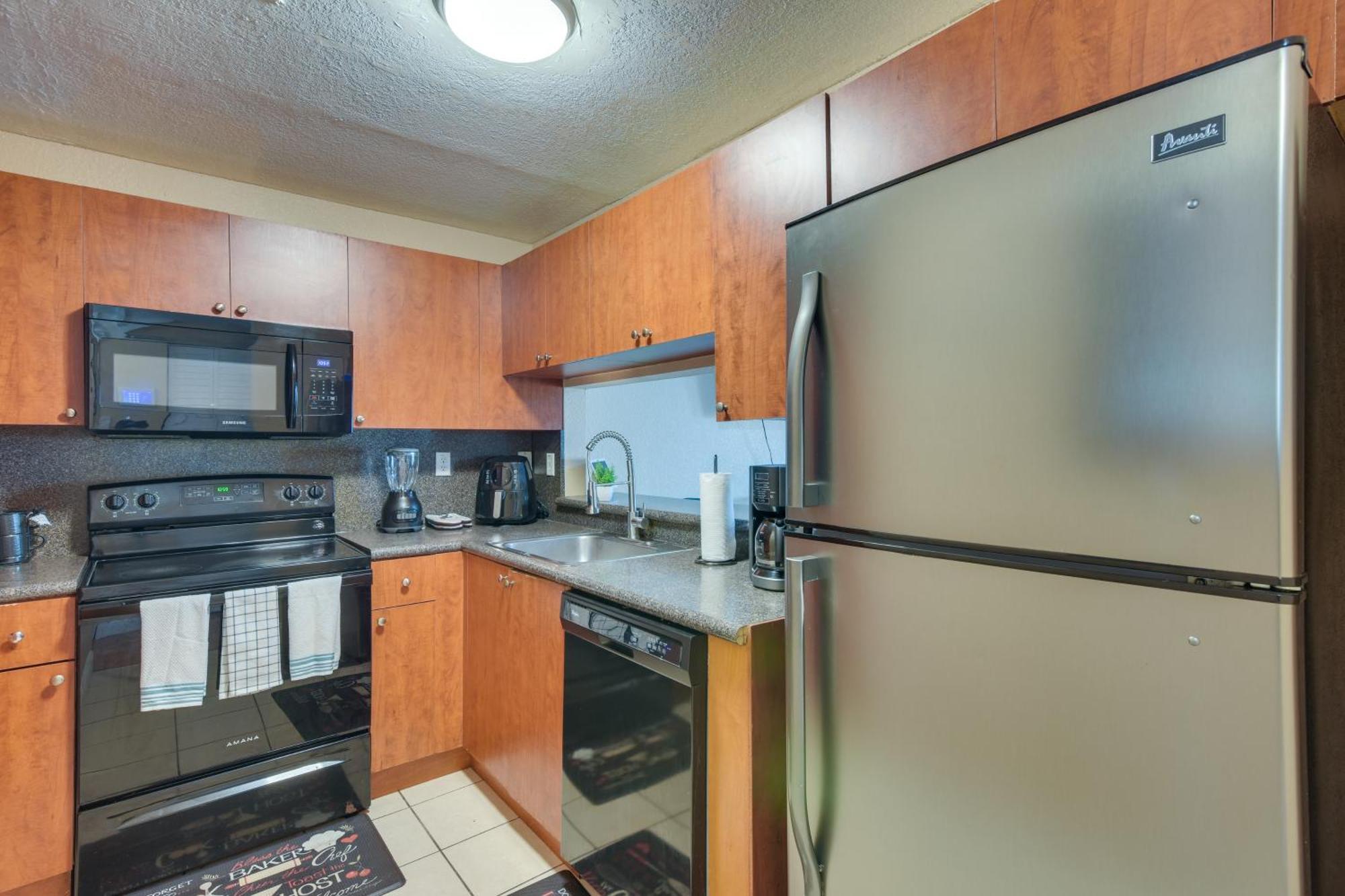 Opa-Locka Townhome, 15 Mi To Miami Beach! מראה חיצוני תמונה